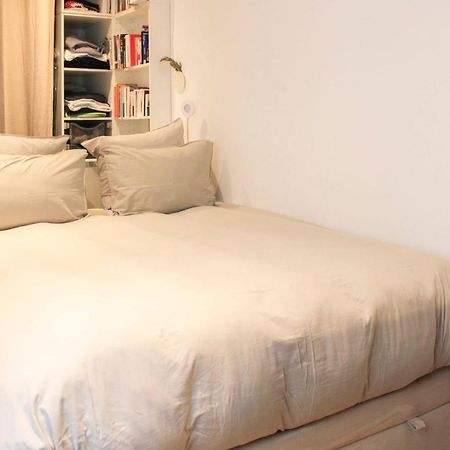Appartamento Lovely Love Nest Near Montmartre Parigi Esterno foto