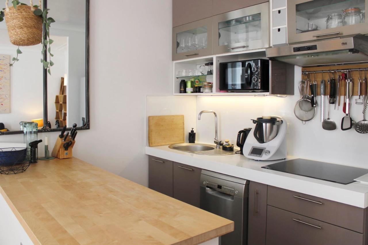 Appartamento Lovely Love Nest Near Montmartre Parigi Esterno foto