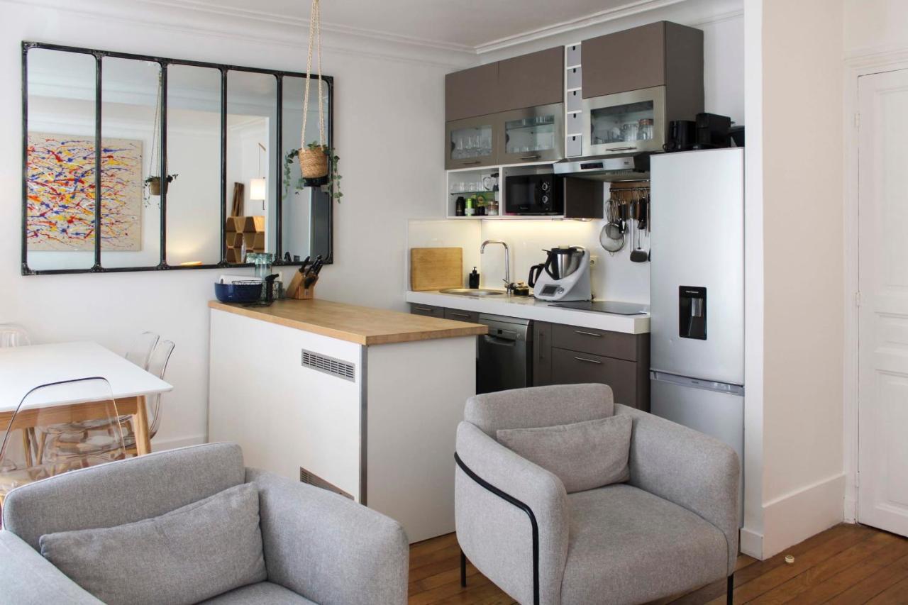 Appartamento Lovely Love Nest Near Montmartre Parigi Esterno foto