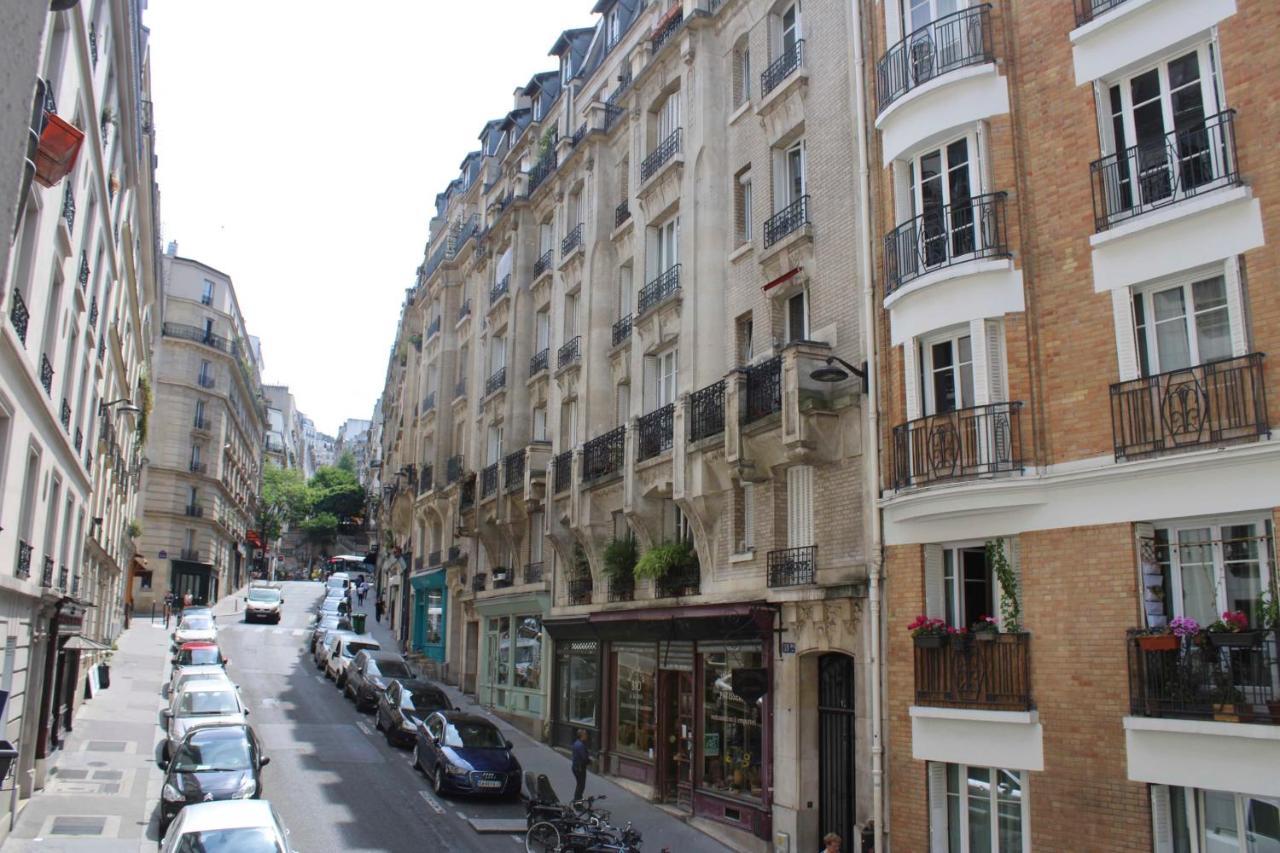 Appartamento Lovely Love Nest Near Montmartre Parigi Esterno foto