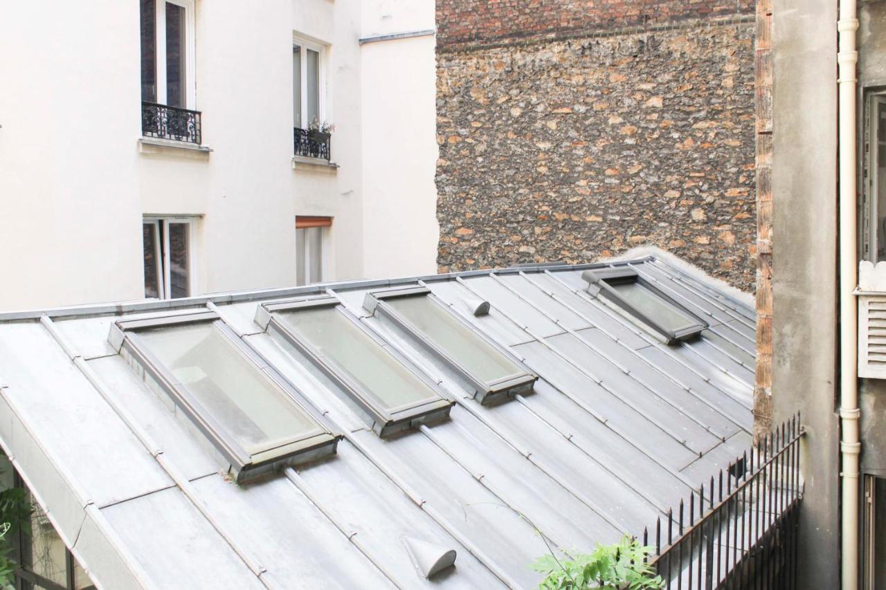 Appartamento Lovely Love Nest Near Montmartre Parigi Esterno foto
